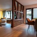 Idyllisches Traumhaus Mit Garten Сasa de vacaciones