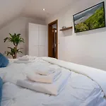 Idyllisches Traumhaus Mit Garten Сasa de vacaciones