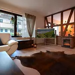 Idyllisches Traumhaus Mit Garten *