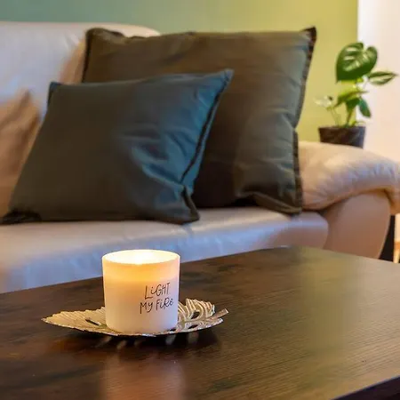 Idyllisches Traumhaus Mit Garten 別荘