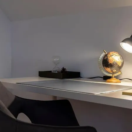 Idyllisches Traumhaus Mit Garten 別荘 *