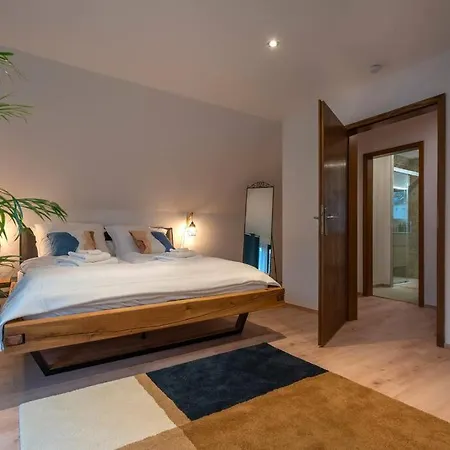 Idyllisches Traumhaus Mit Garten 別荘