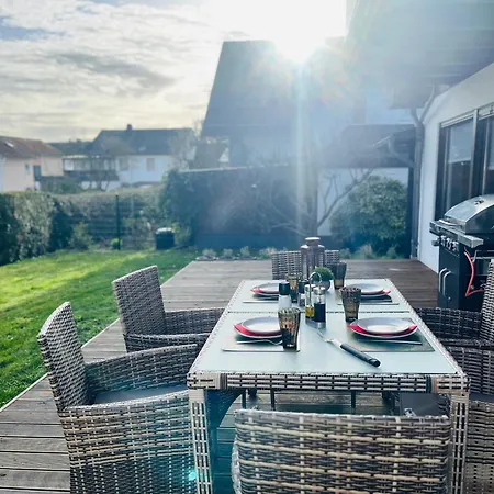 Idyllisches Traumhaus Mit Garten * エンメルスハウゼン